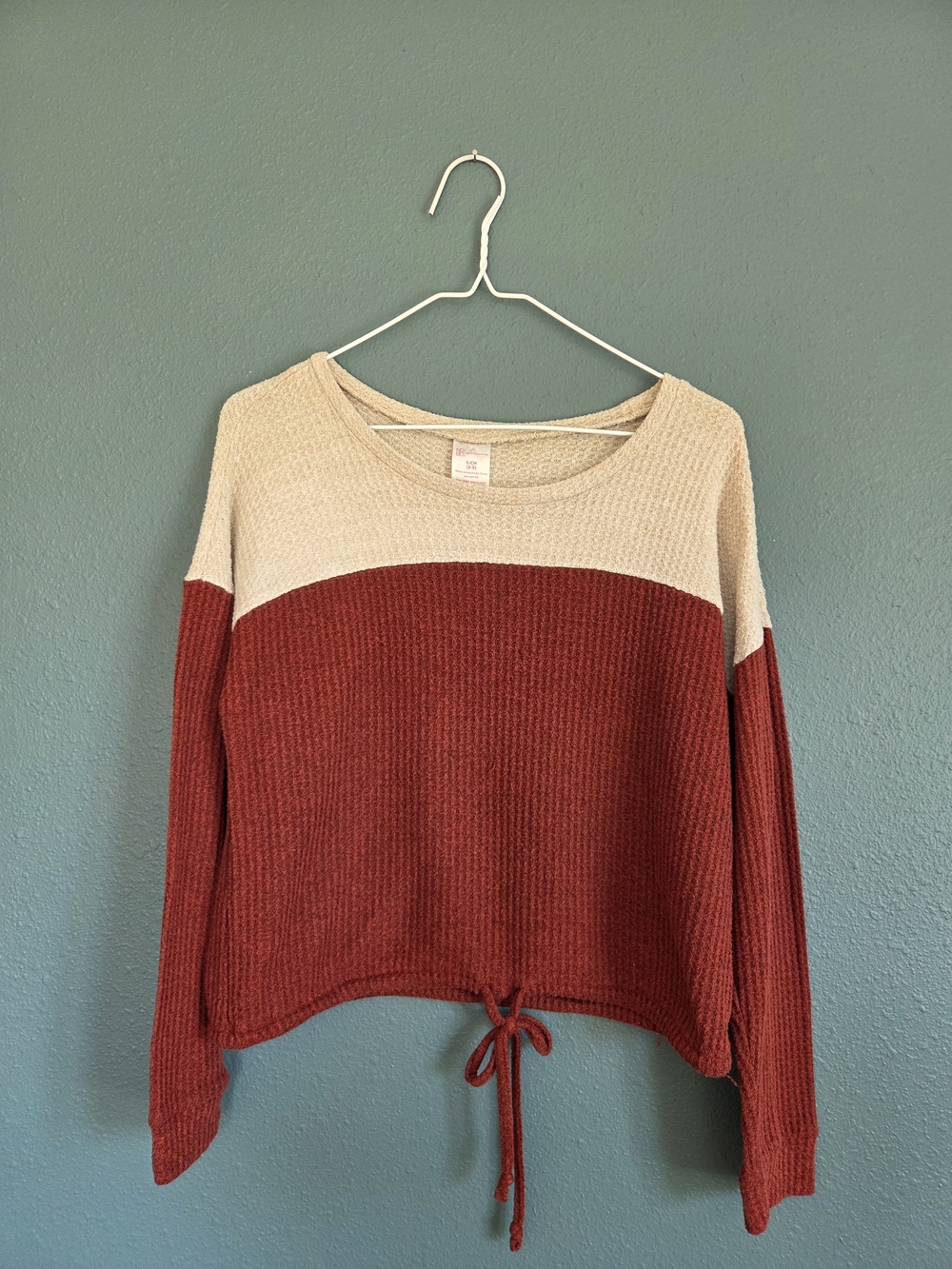 No Boundaries Two-Tone Waffle Knit Drawstring Top - Cream & Rust